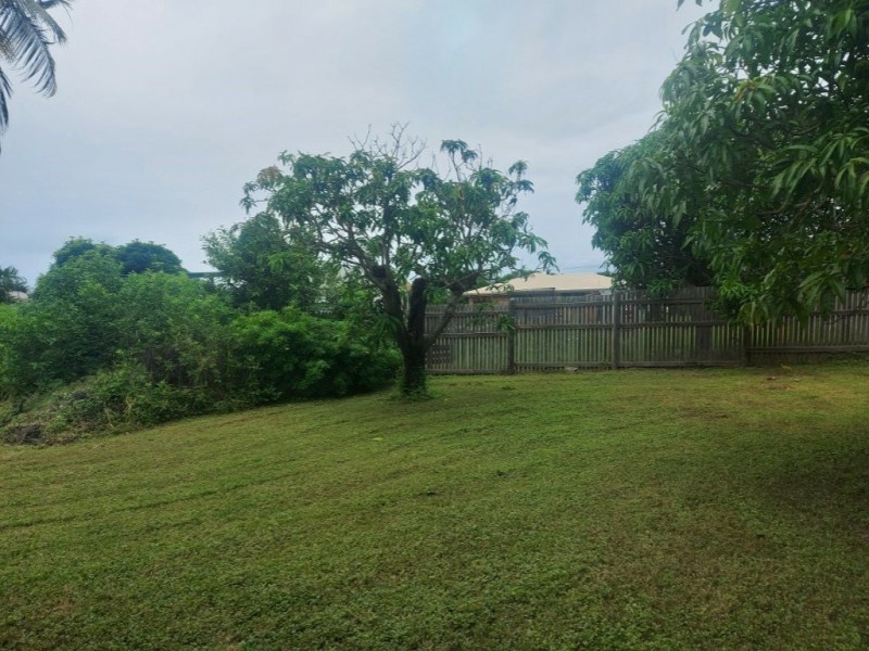 73 Poole Street, Bowen QLD 4805
