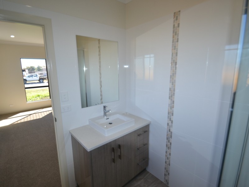 29 Harrison Crt, Bowen QLD 4805