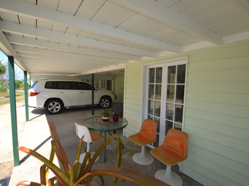 23 Gordon St, Bowen QLD 4805