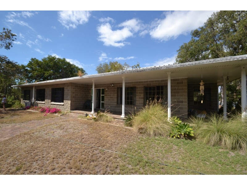 41 Hillview Rd, Bowen QLD 4805
