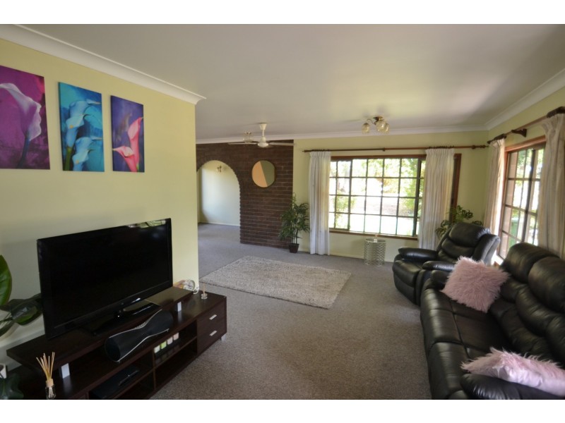 41 Hillview Rd, Bowen QLD 4805