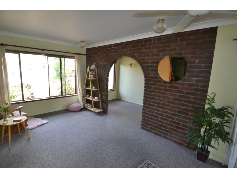 41 Hillview Rd, Bowen QLD 4805