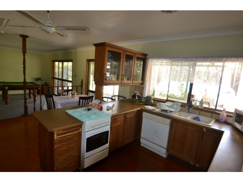 41 Hillview Rd, Bowen QLD 4805