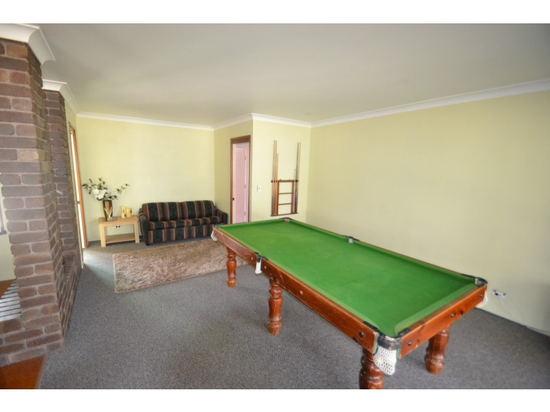 41 Hillview Rd, Bowen QLD 4805