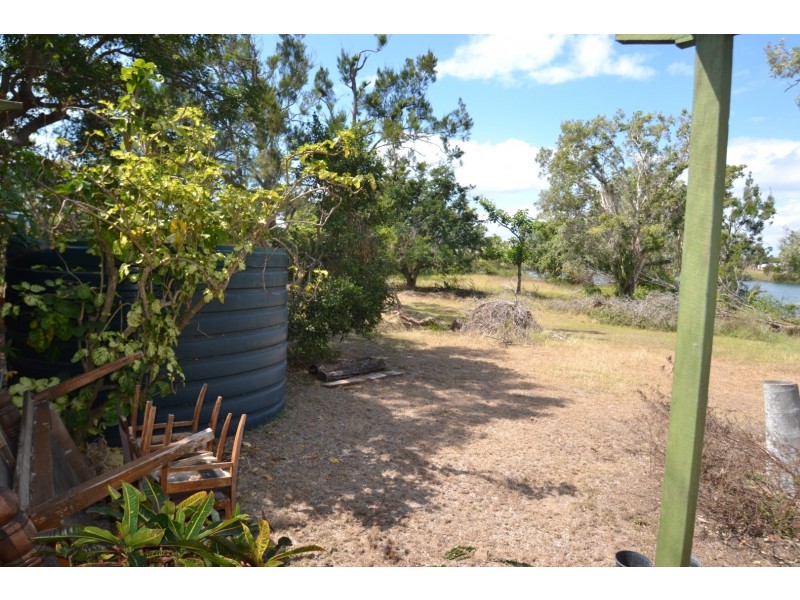 41 Hillview Rd, Bowen QLD 4805