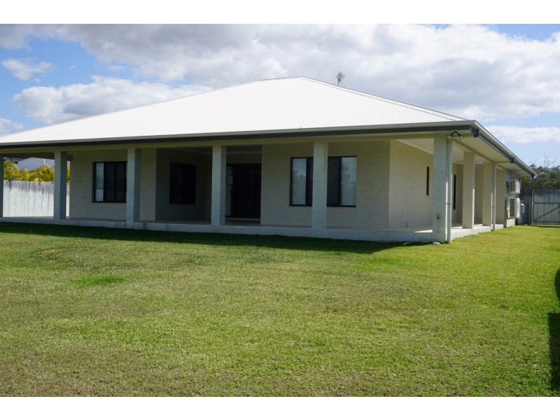 26 scenic Crescent, Bowen QLD 4805