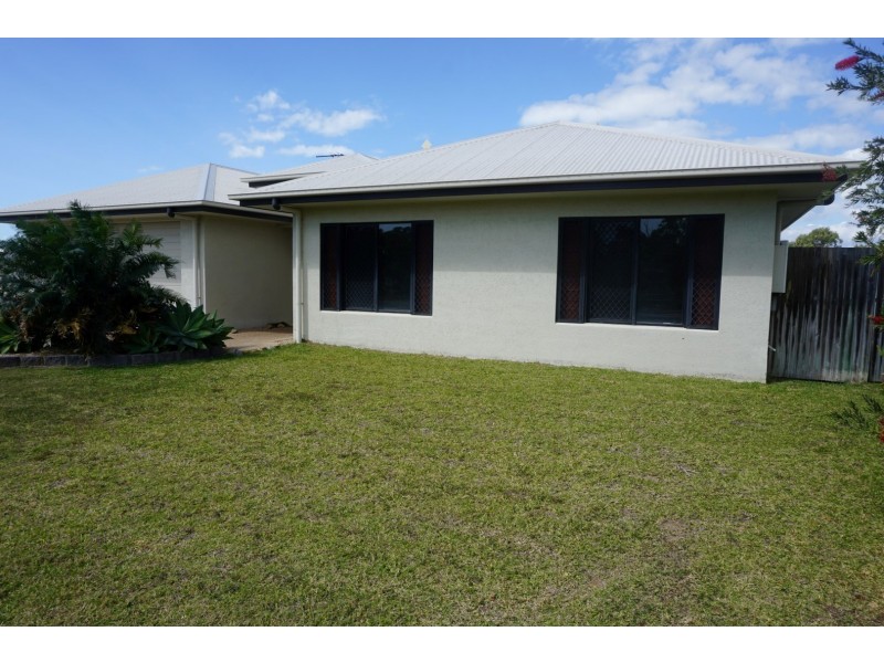 26 scenic Crescent, Bowen QLD 4805