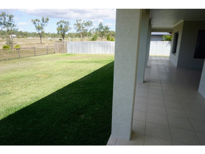 26 scenic Crescent, Bowen QLD 4805