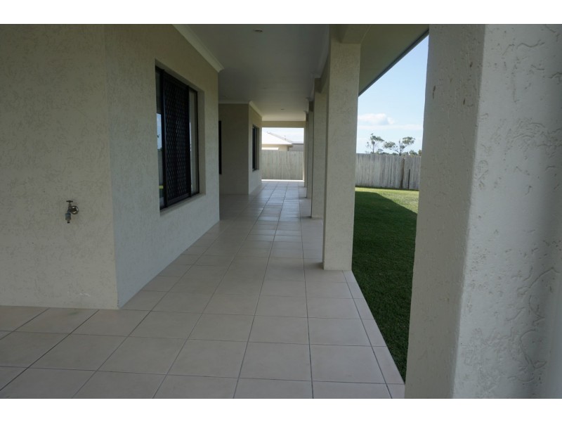 26 scenic Crescent, Bowen QLD 4805