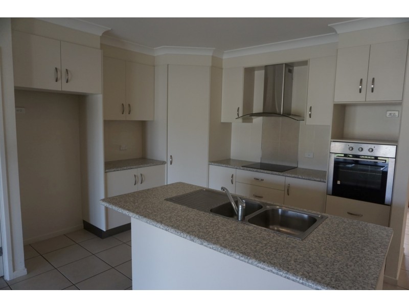 26 scenic Crescent, Bowen QLD 4805