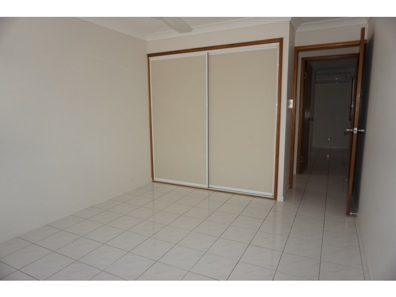 1/116A Soldiers Road, Bowen QLD 4805