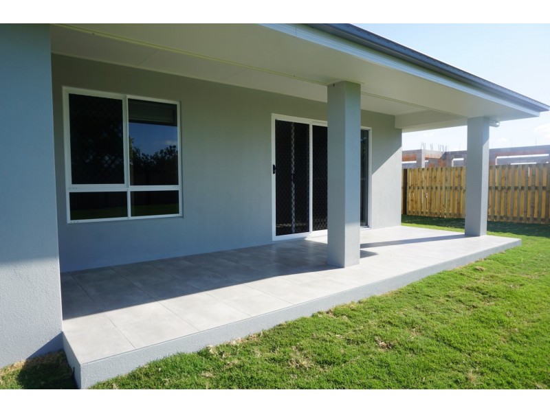 26 Duke Street, Bowen QLD 4805