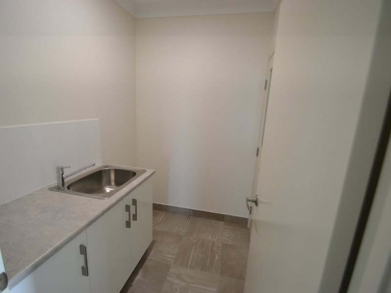 28 Harrison Crt, Bowen QLD 4805