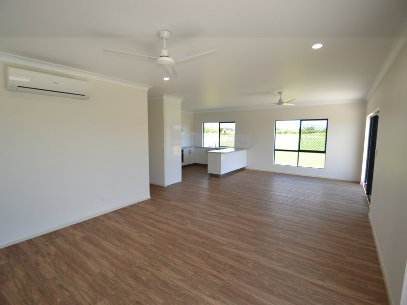 28 Harrison Crt, Bowen QLD 4805