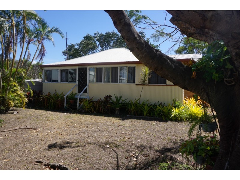 38 Collinsville Road, Bowen QLD 4805