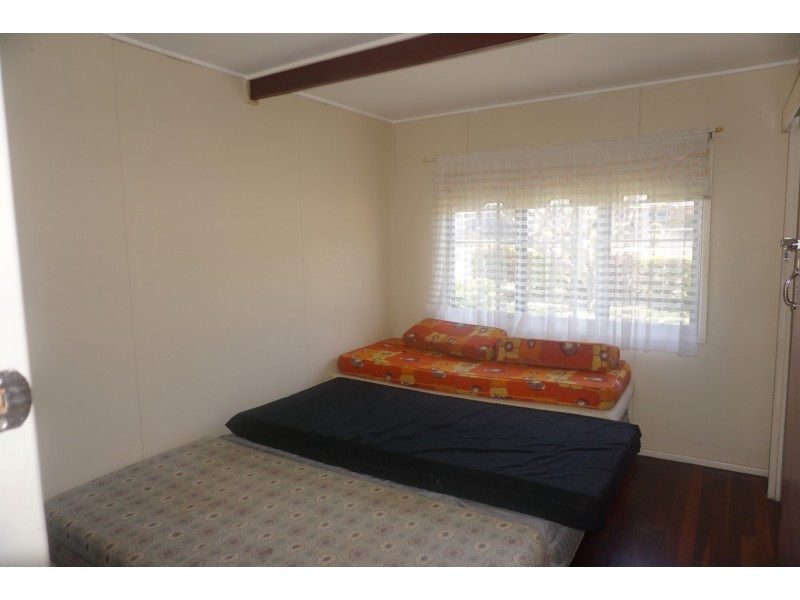 16 Casuarina St, Bowen QLD 4805