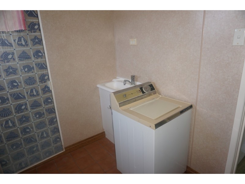 16 Casuarina St, Bowen QLD 4805