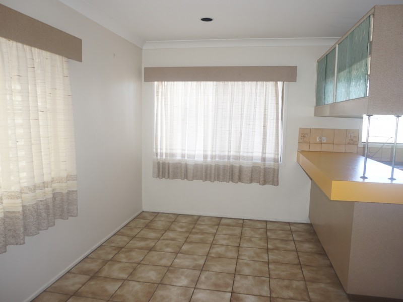 24 Gilbert Street, Bowen QLD 4805