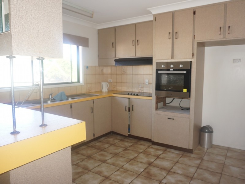 24 Gilbert Street, Bowen QLD 4805