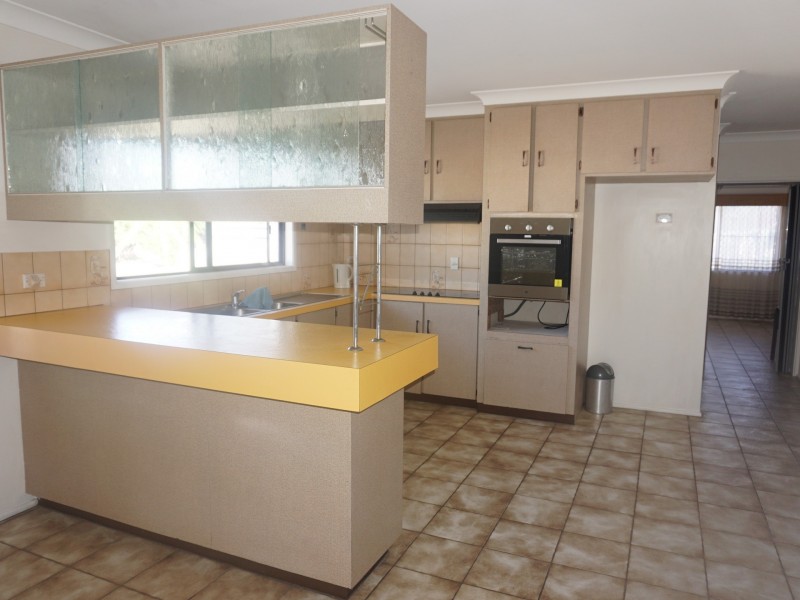 24 Gilbert Street, Bowen QLD 4805