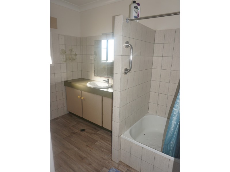 24 Gilbert Street, Bowen QLD 4805