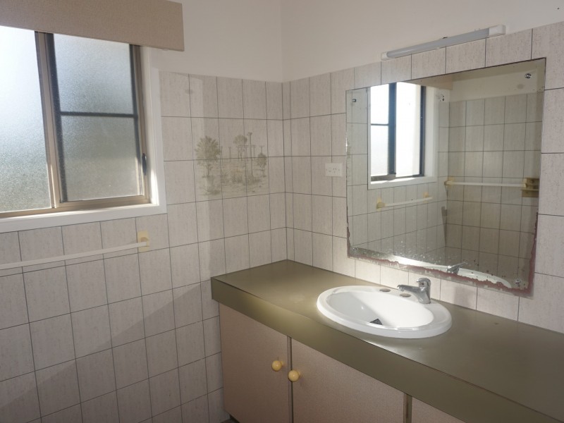 24 Gilbert Street, Bowen QLD 4805