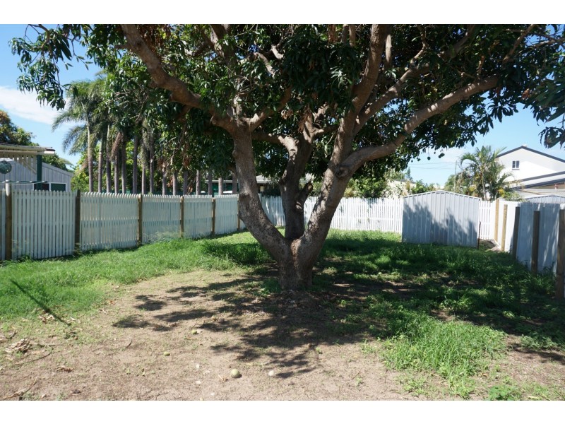 48 Creek Street, Bowen QLD 4805