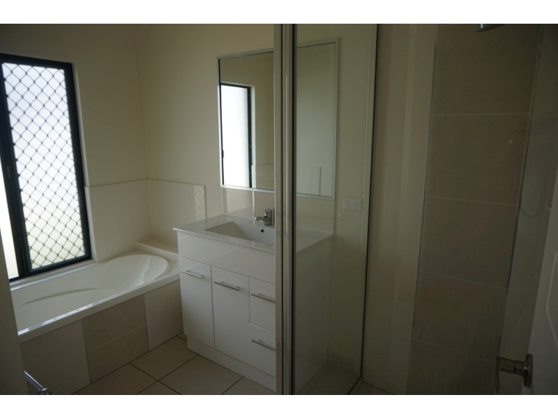 26 Scenic Drive, Bowen QLD 4805