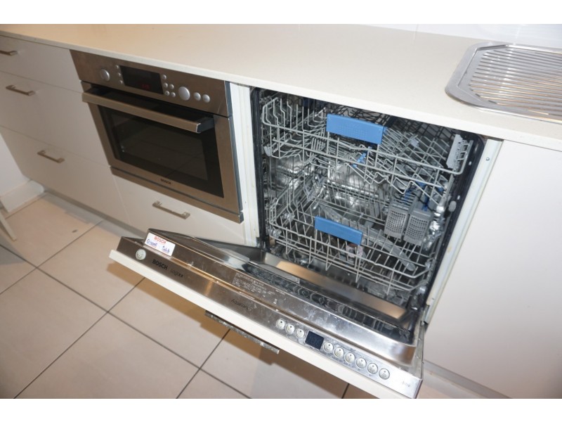 Apartment 1/2b Horseshoe Bay Road, Bowen QLD 4805