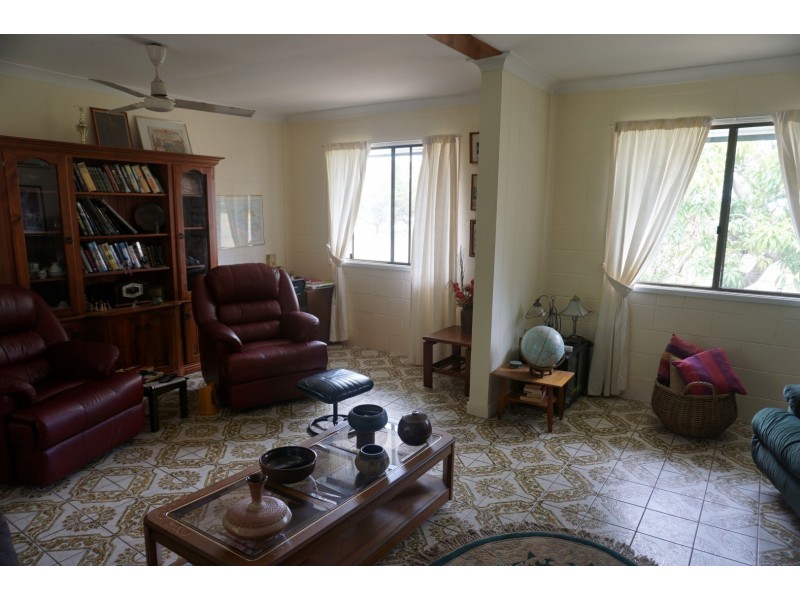 40 Inverdon Road, Bowen QLD 4805