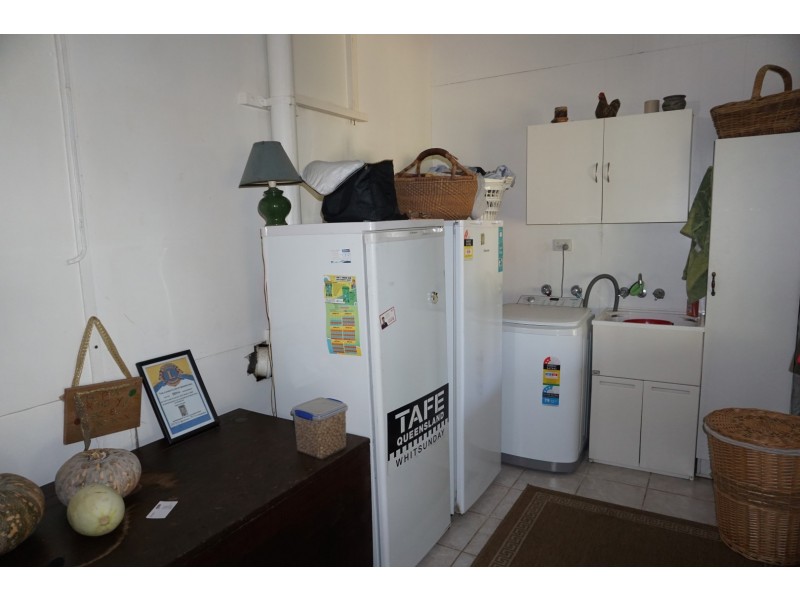 4 Livingstone Street, Bowen QLD 4805