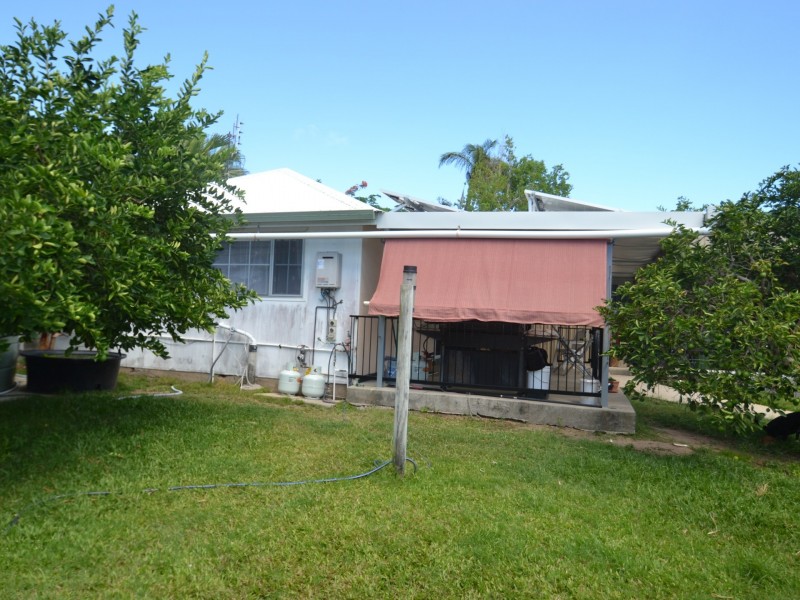 37 Leichhardt St, Bowen QLD 4805