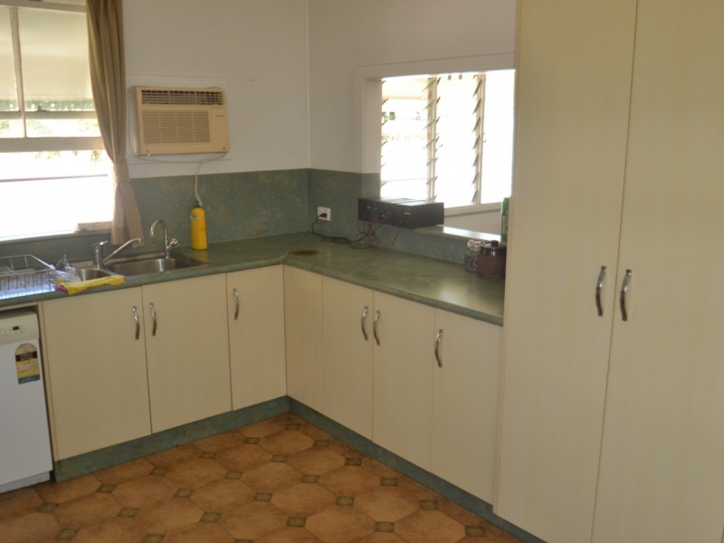 37 Leichhardt St, Bowen QLD 4805