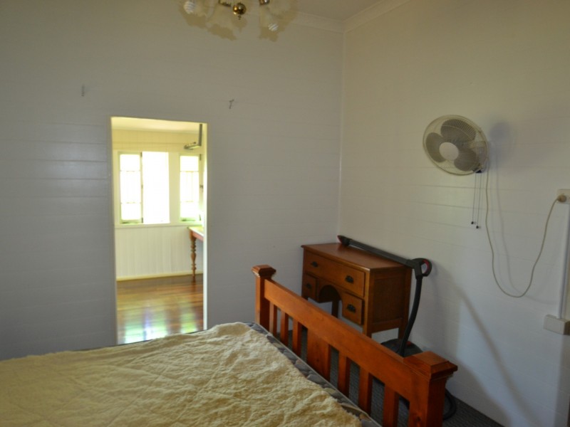37 Leichhardt St, Bowen QLD 4805