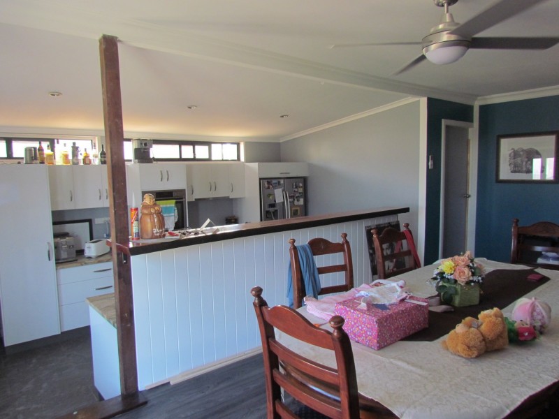 12 Daniel Street, Bowen QLD 4805