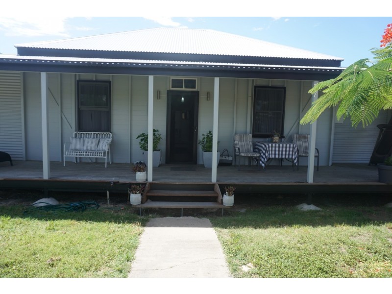 5 Gordon Street, Bowen QLD 4805
