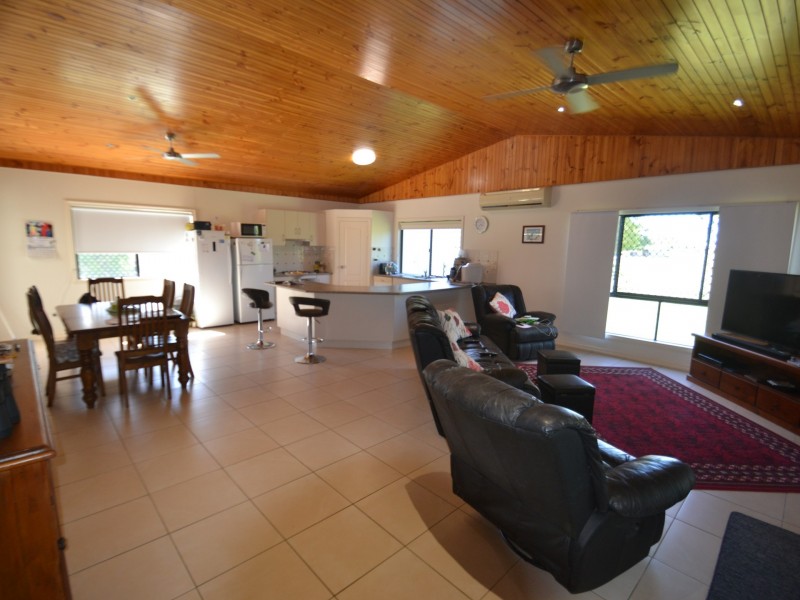 20 Lucinda Place, Bowen QLD 4805