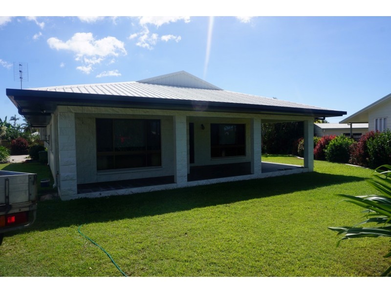 8 Toms Court, Bowen QLD 4805