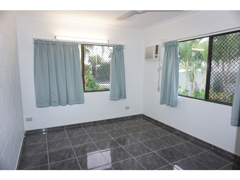 8 Toms Court, Bowen QLD 4805