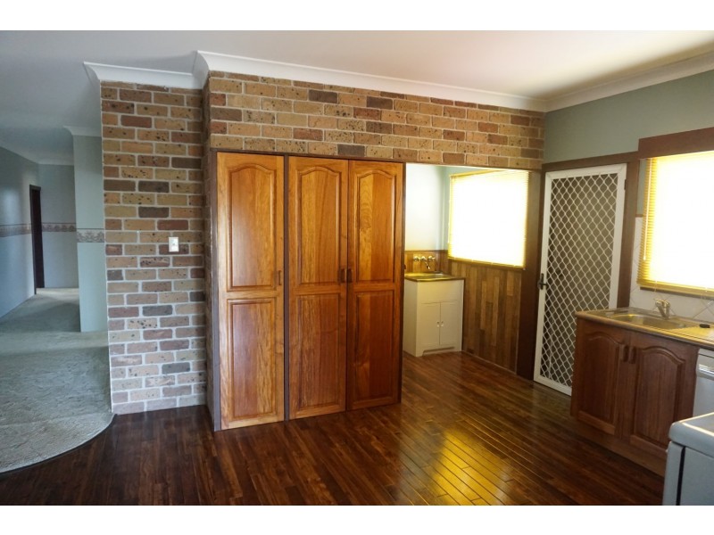 31 Mitchell Street, Bowen QLD 4805
