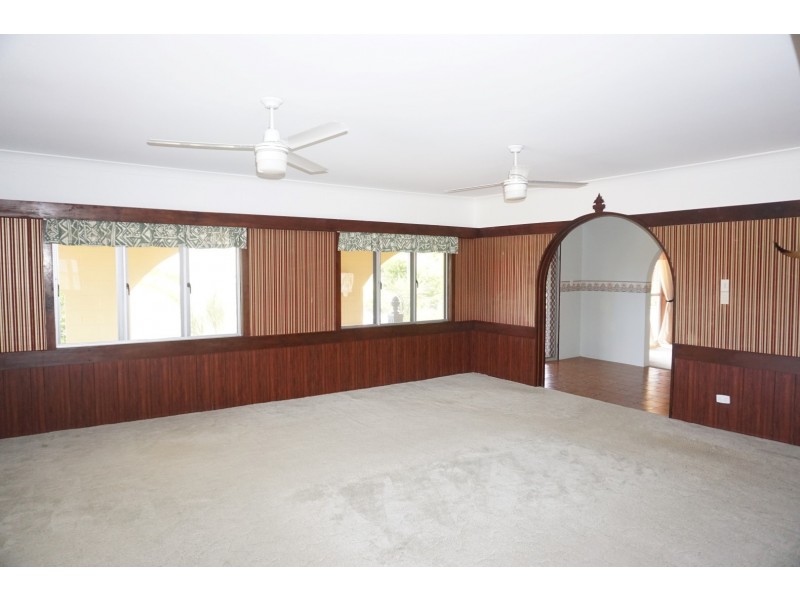 31 Mitchell Street, Bowen QLD 4805