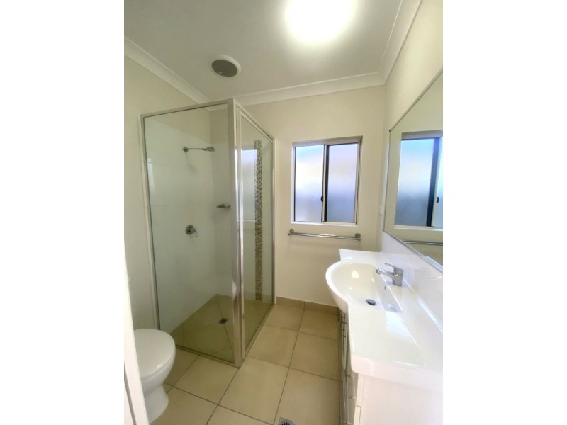 27 Seabreeze Crescent, Bowen QLD 4805