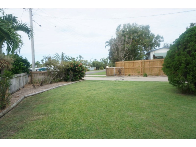 9 Toms Court, Bowen QLD 4805