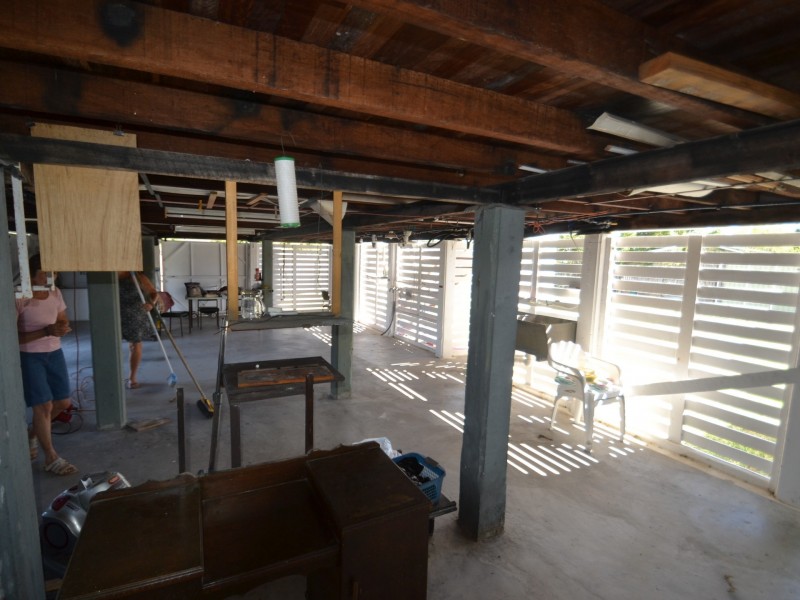 4 Darwen st, Bowen QLD 4805