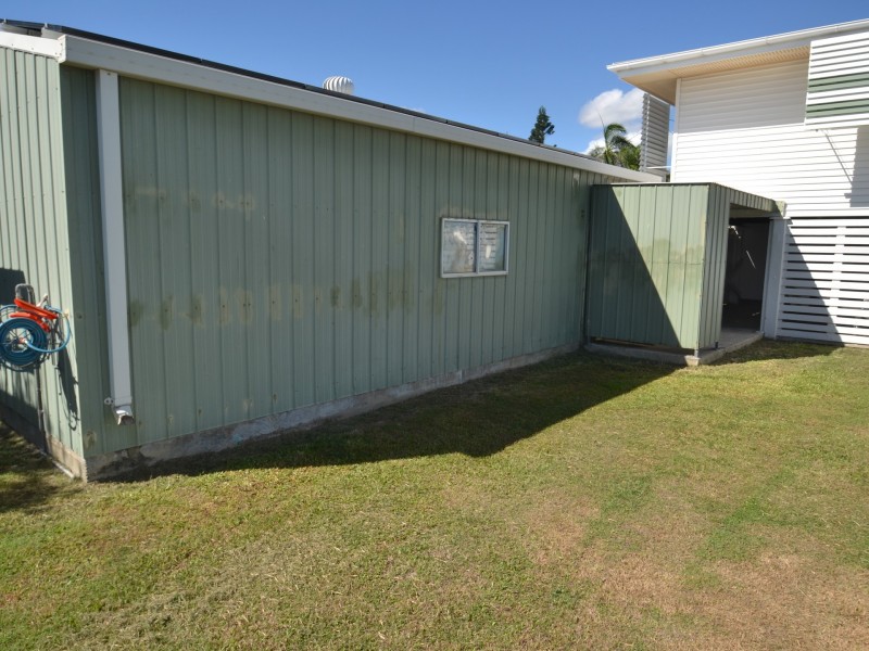 4 Darwen st, Bowen QLD 4805