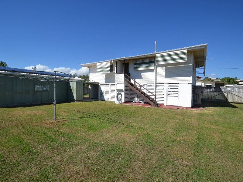 4 Darwen st, Bowen QLD 4805