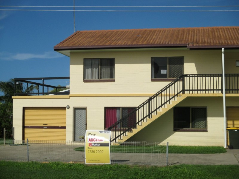 3/10 Sinclair st, Bowen QLD 4805
