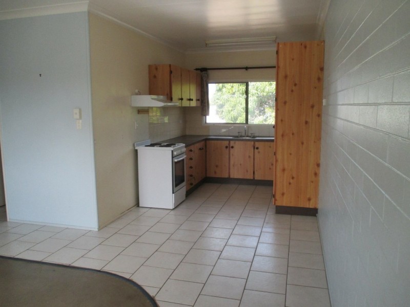 3/10 Sinclair st, Bowen QLD 4805