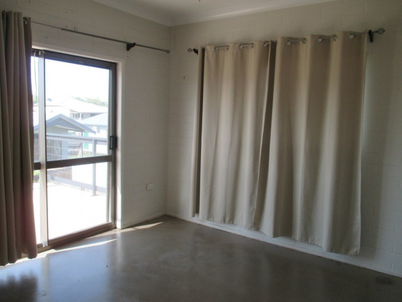 3/10 Sinclair st, Bowen QLD 4805