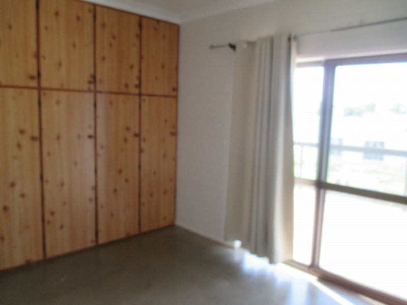 3/10 Sinclair st, Bowen QLD 4805
